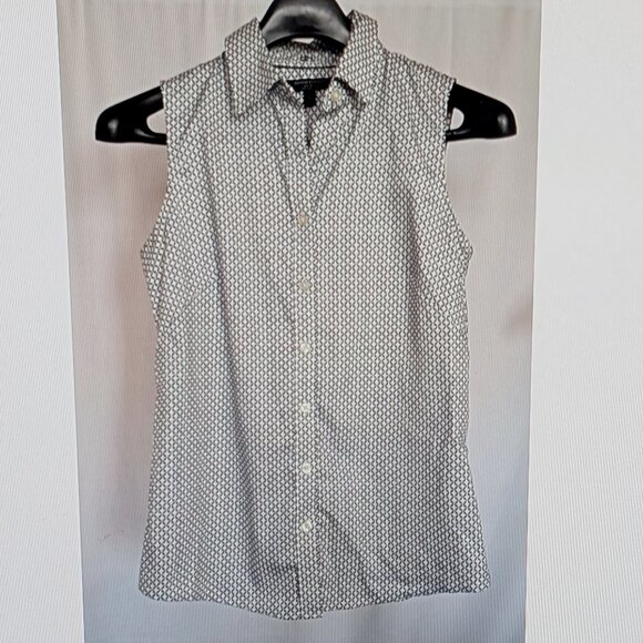 BANANA REPUBLIC womens SLEVELESS shirt Sz 8 non-iron button-up lagenlook coastal - Picture 2 of 8